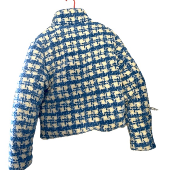 ASOS DESIGN borg puffer jacket in blue dogtooth print - Picture 2 of 6